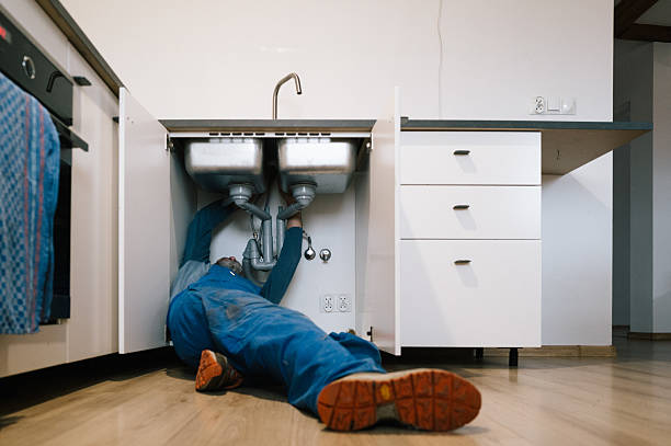 Professional Leak Detection technician working in Middletown, NJ